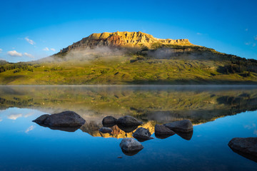 100句英语句子（谚语和名言一共一百句）<带中文翻译>